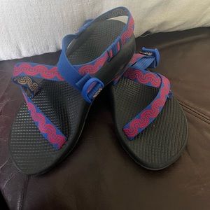 WOMENS CHACOS